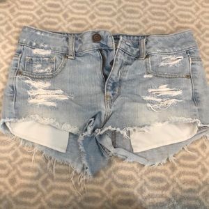 Light wash mid rise jean shorts
